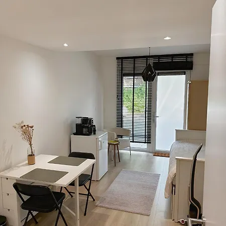 Bed & Breakfast Knus Bij Station Alexander & Winkelcentrum Rotterdam